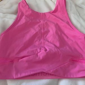Lululemon crop top